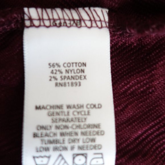 Isaac Mizrahi Live Burgandy Knit Dress with Fluted Hem Size M - Picture 4 of 4